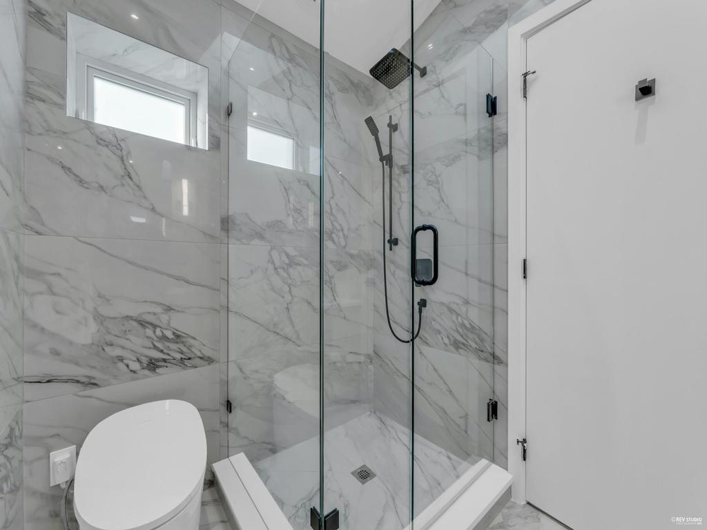 Listing Image for R3070032