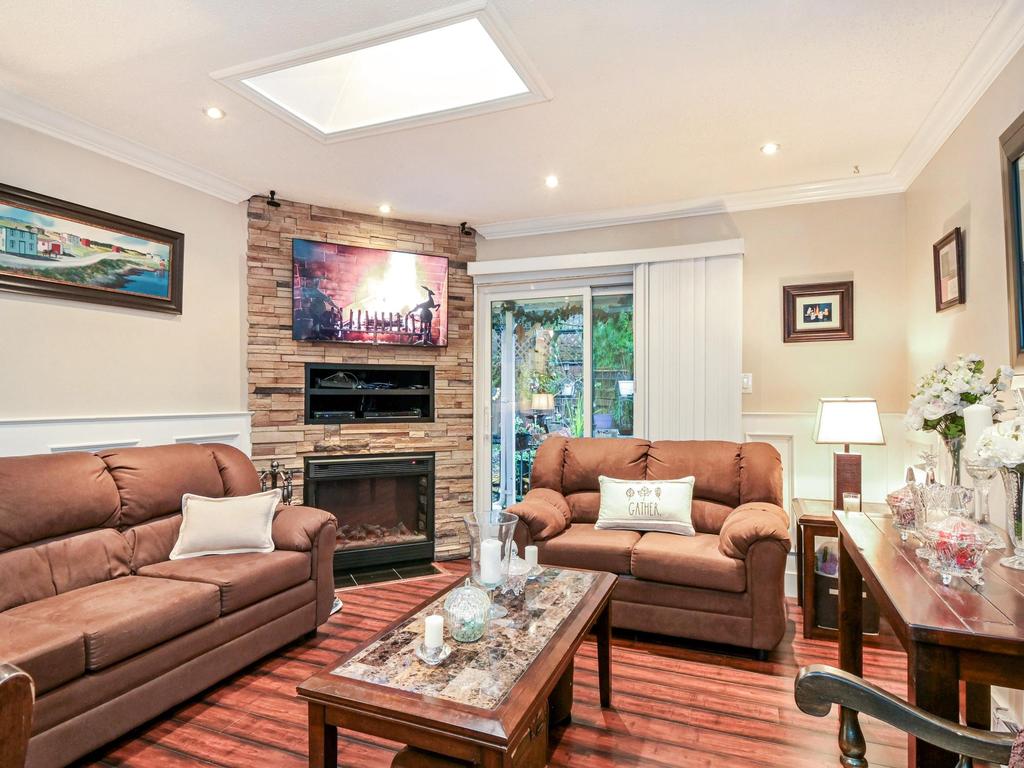 Listing Image for R3070058