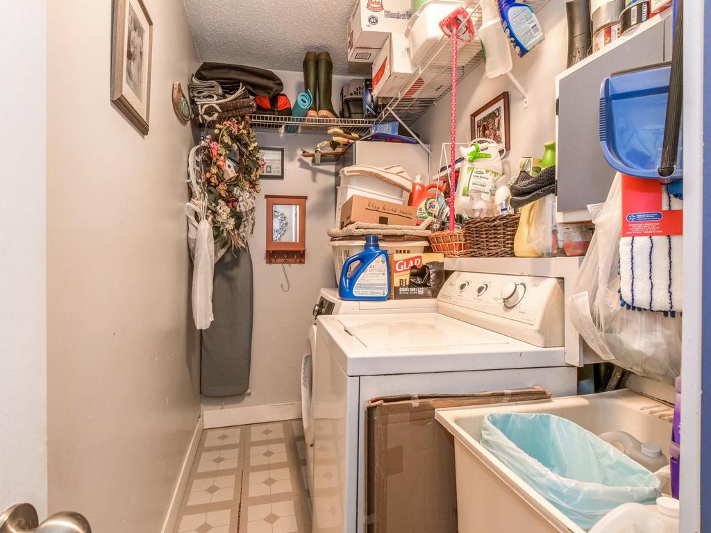 Listing Image for R3070058