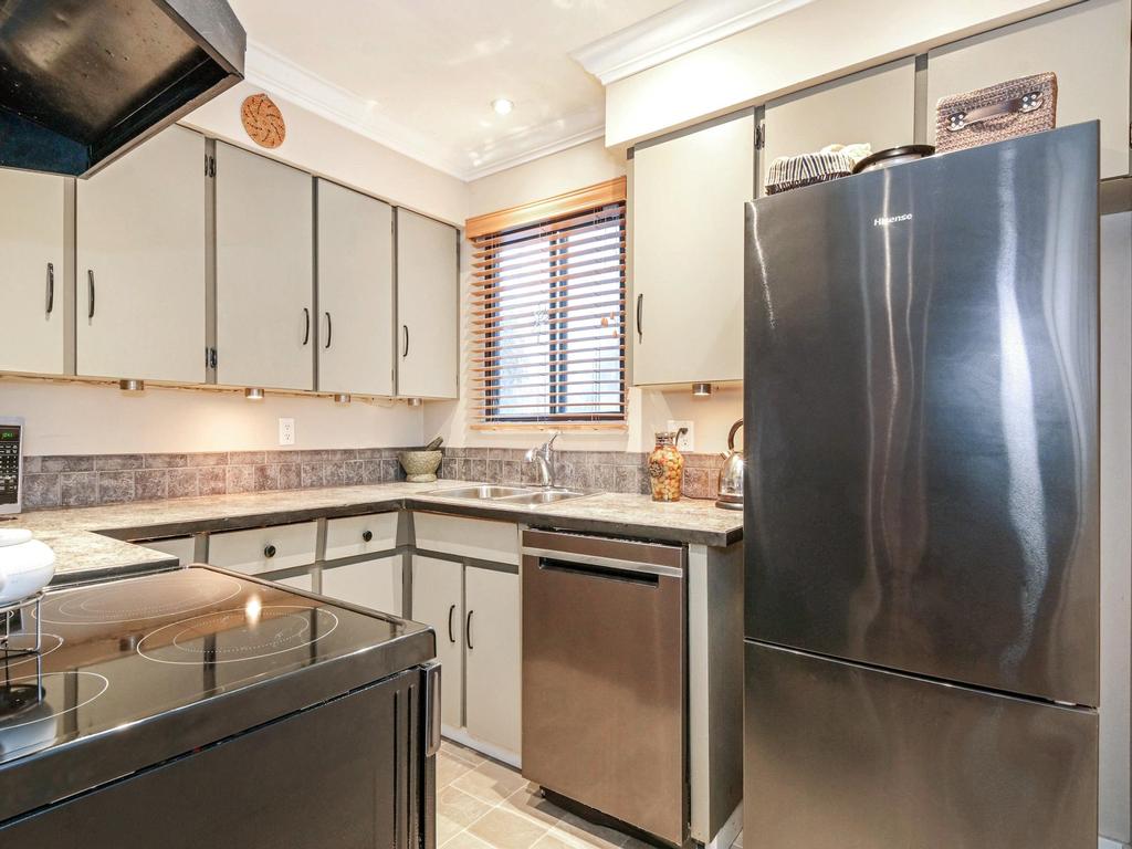 Listing Image for R3070058