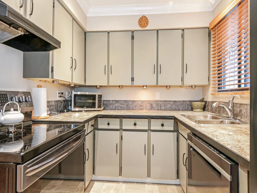 Listing Image for R3070058