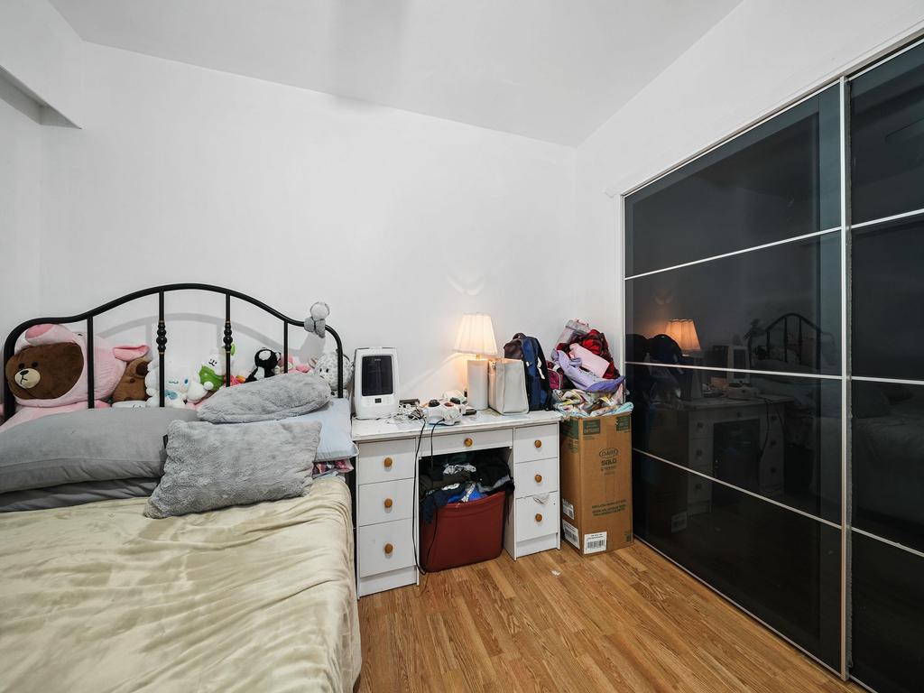 Listing Image for R3070075