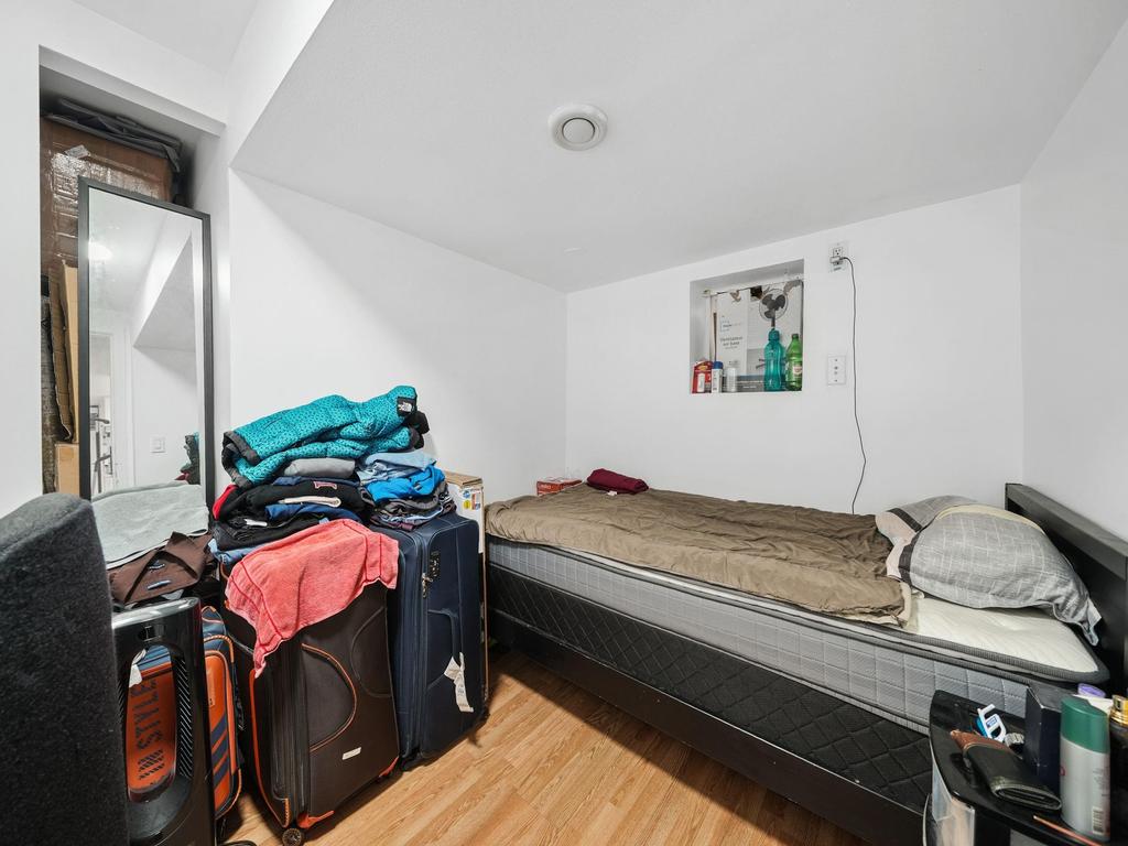 Listing Image for R3070075