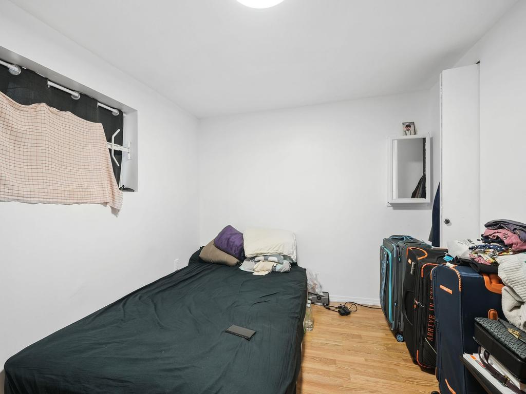Listing Image for R3070075