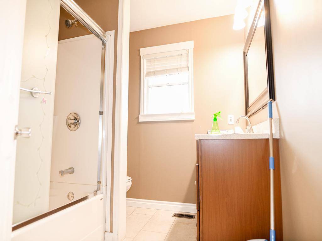 Listing Image for R3070137