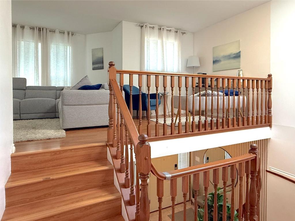 Listing Image for R3070138