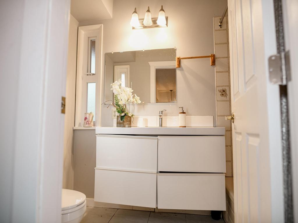 Listing Image for R3070167