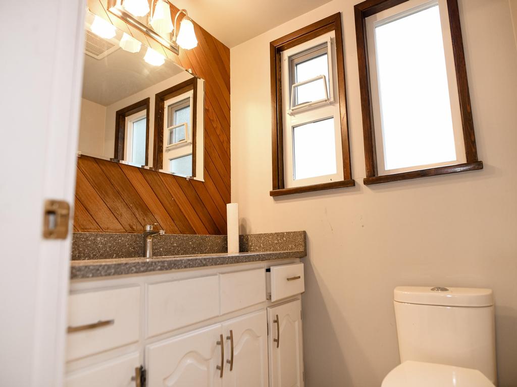 Listing Image for R3070167