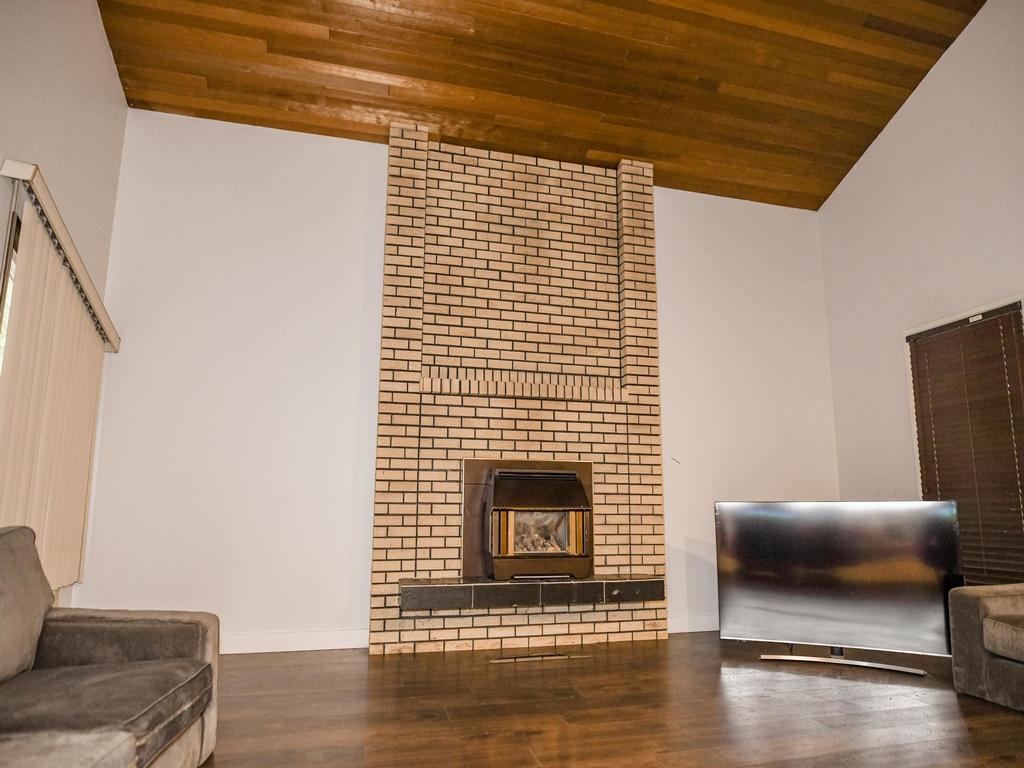 Listing Image for R3070167