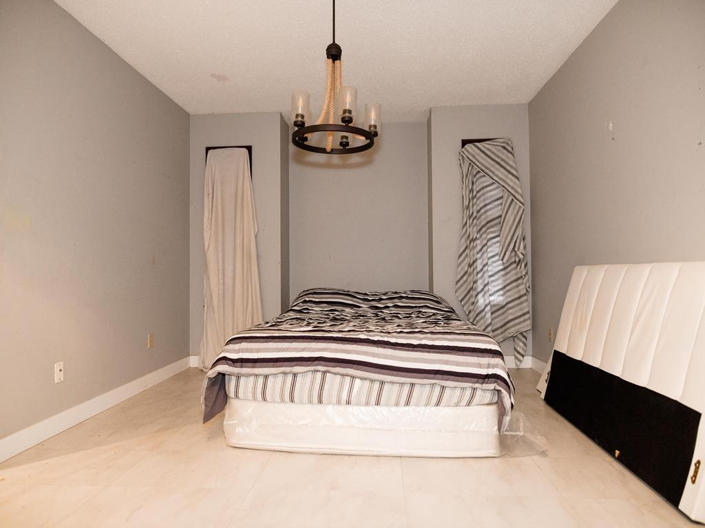 Listing Image for R3070167