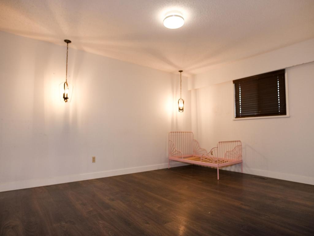 Listing Image for R3070167