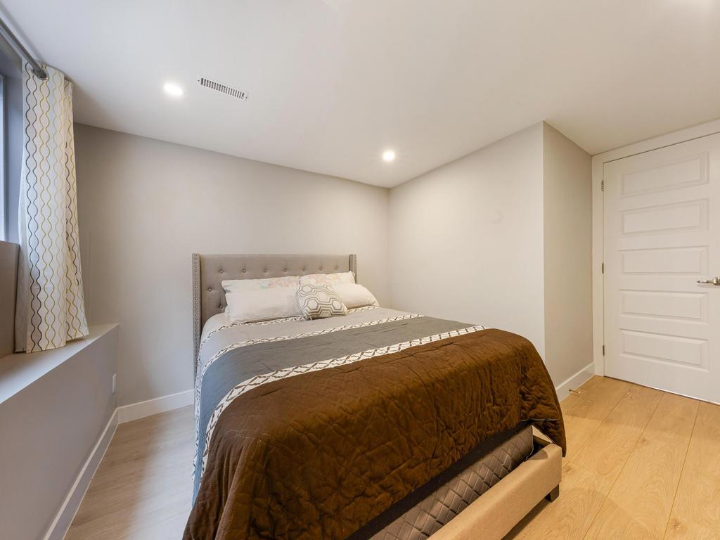 Listing Image for R3070168