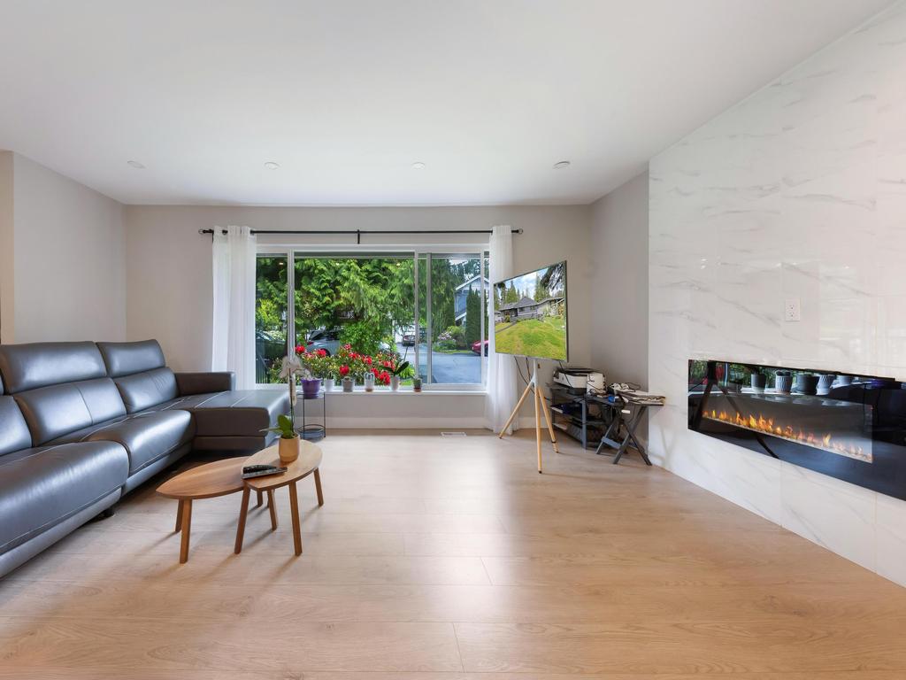 Listing Image for R3070168