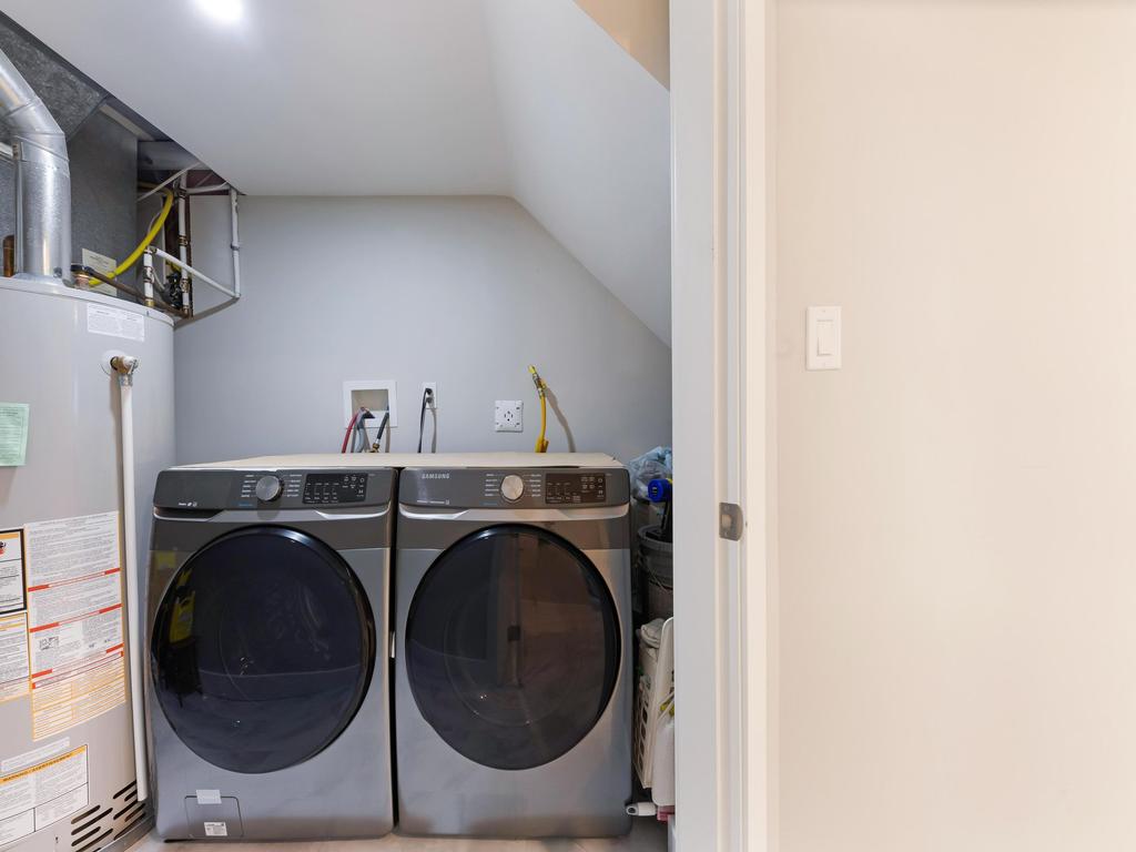 Listing Image for R3070168