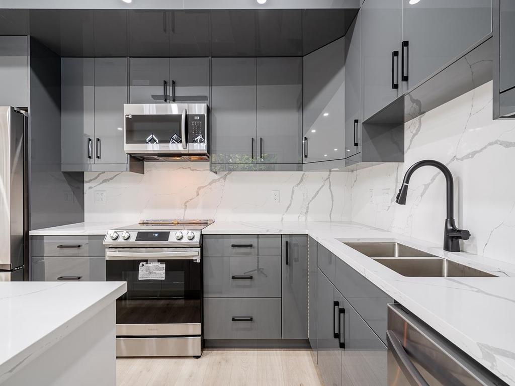 Listing Image for R3070246