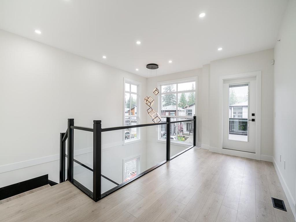 Listing Image for R3070246