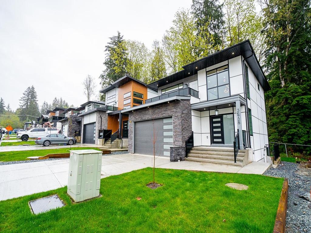 Listing Image for R3070246