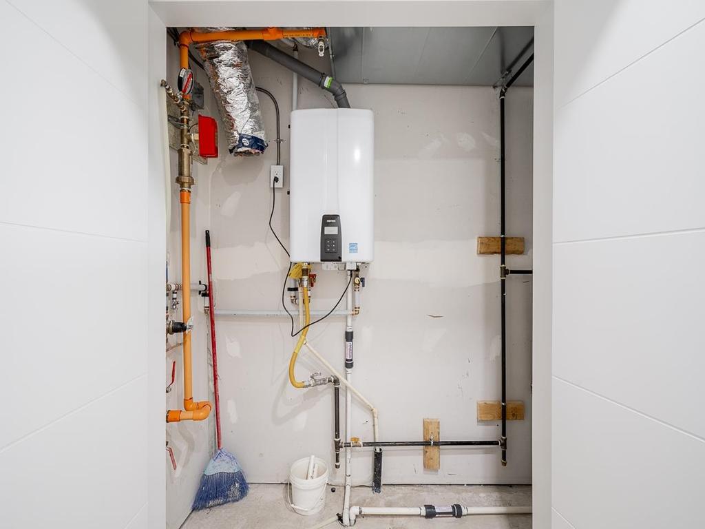 Listing Image for R3070246