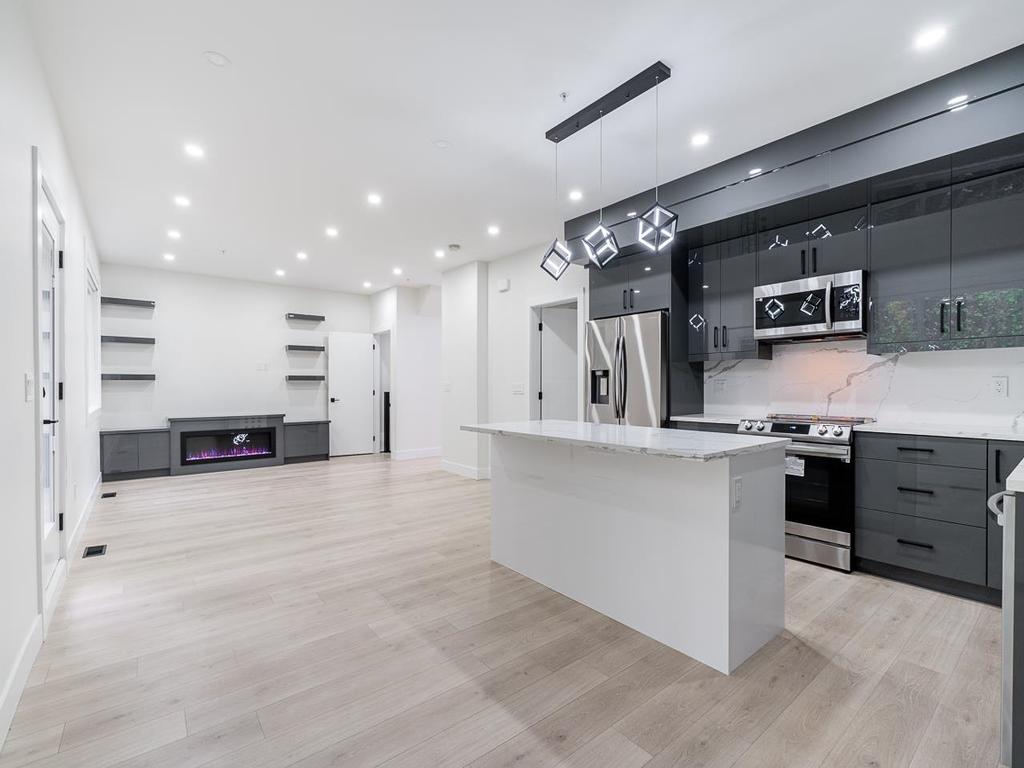 Listing Image for R3070246