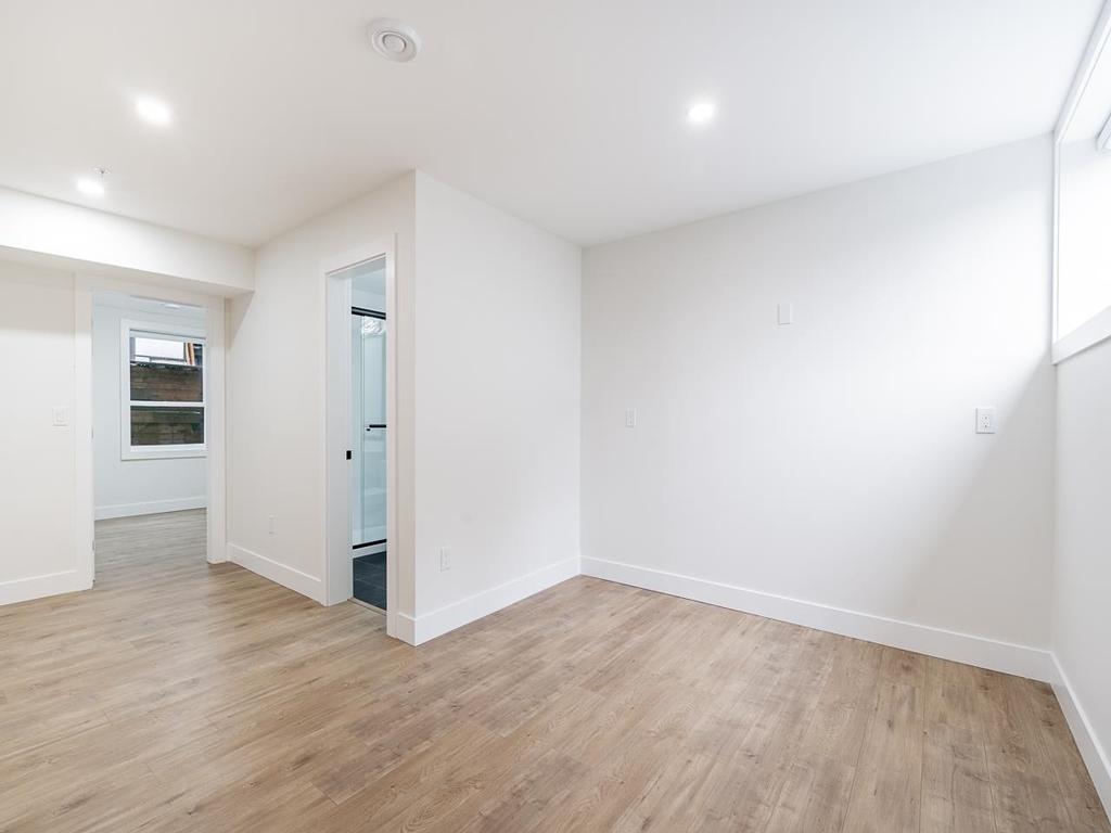 Listing Image for R3070246