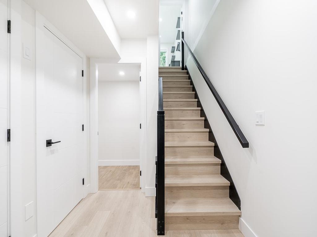 Listing Image for R3070246