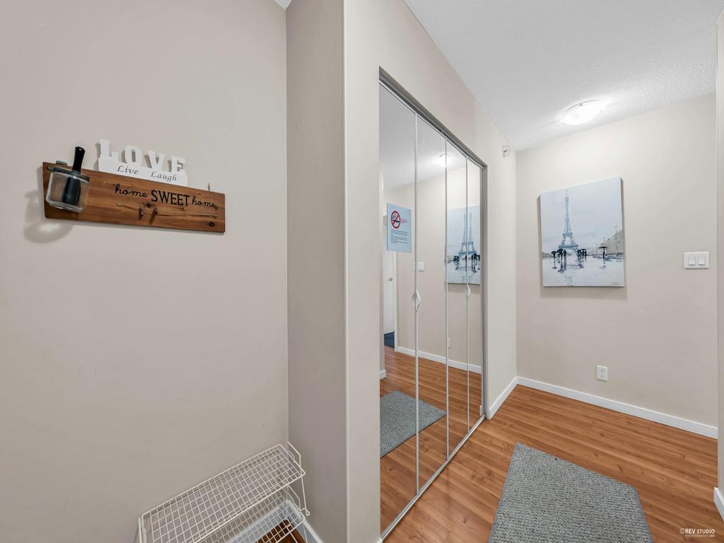 Listing Image for R3070249