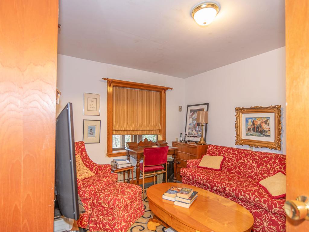 Listing Image for R3070255