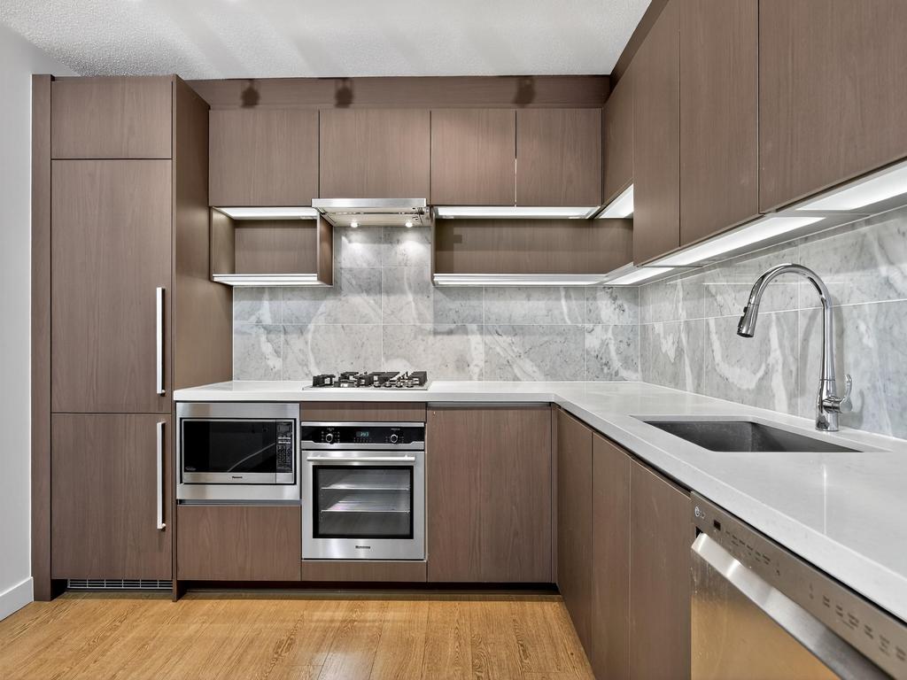 Listing Image for R3070270