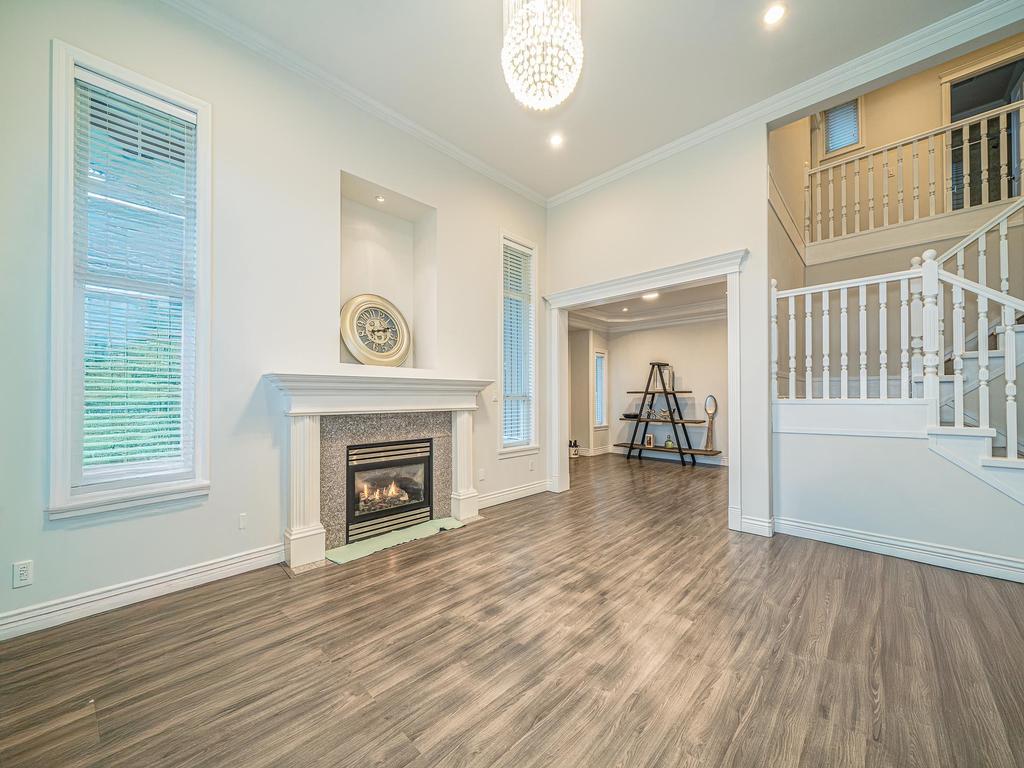 Listing Image for R3070304