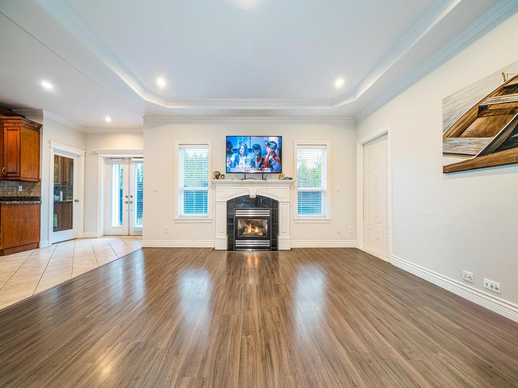 Listing Image for R3070304