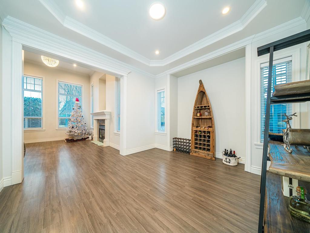 Listing Image for R3070304