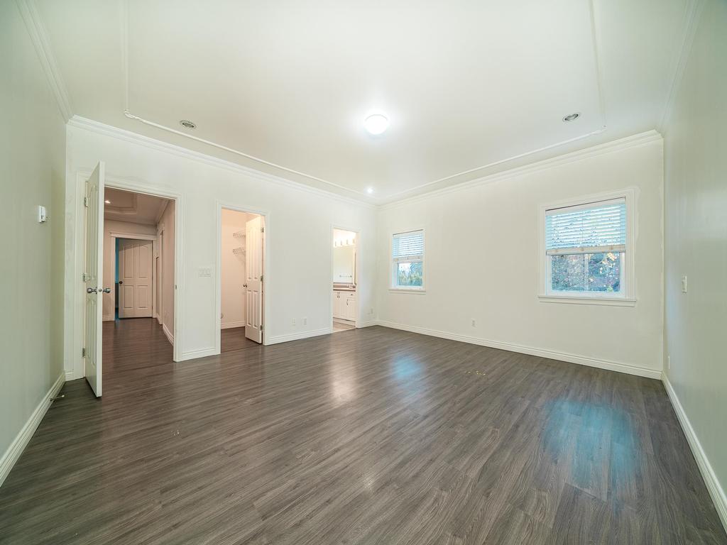 Listing Image for R3070304