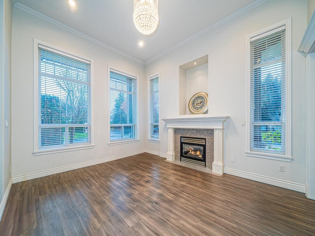 Listing Image for R3070304