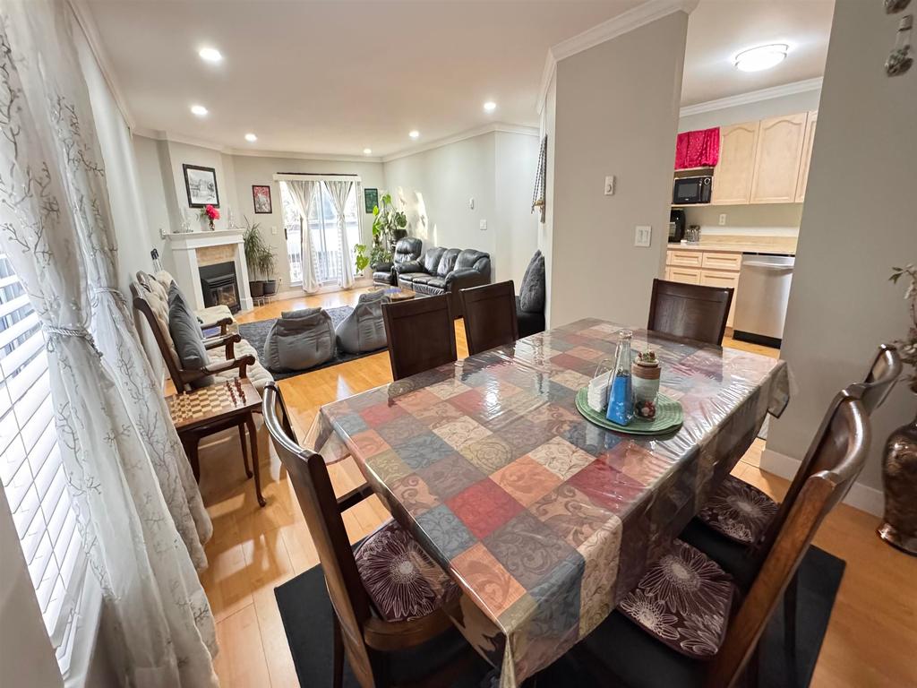 Listing Image for R3070309
