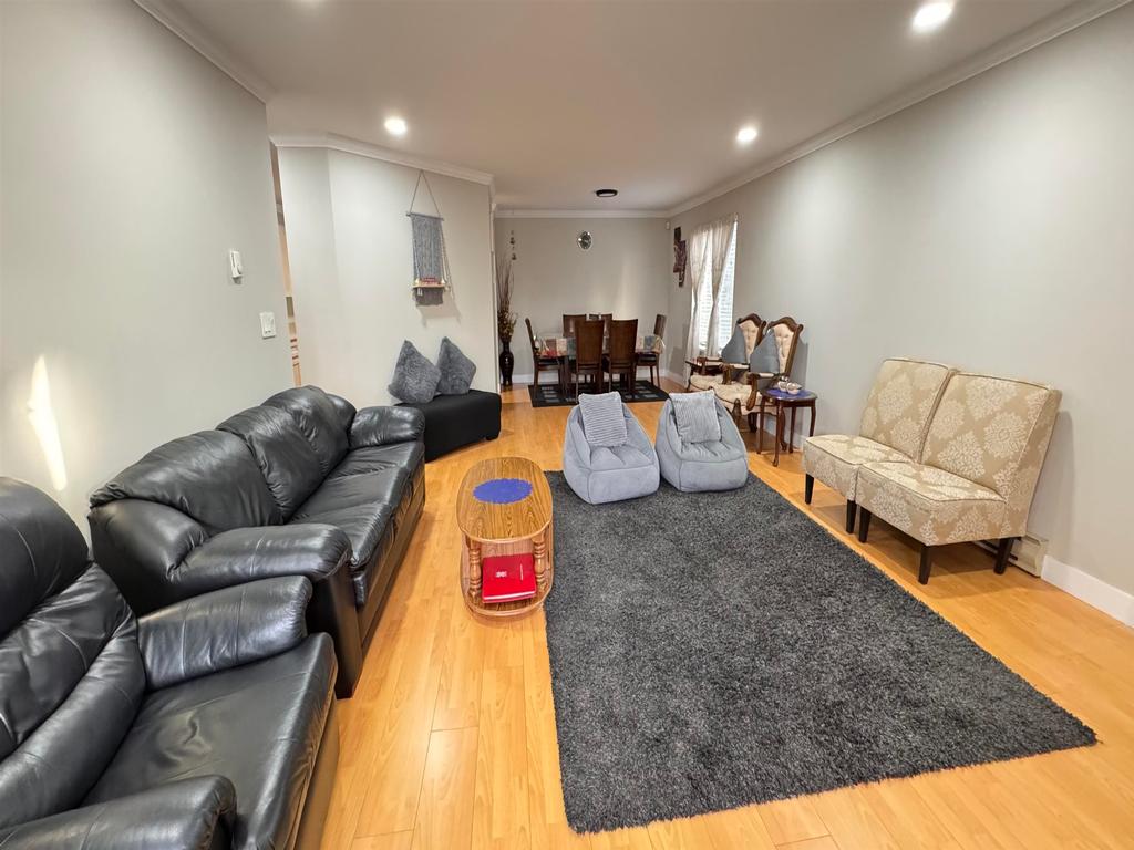 Listing Image for R3070309