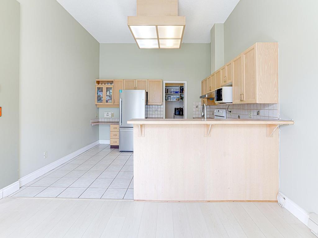 Listing Image for R3070336