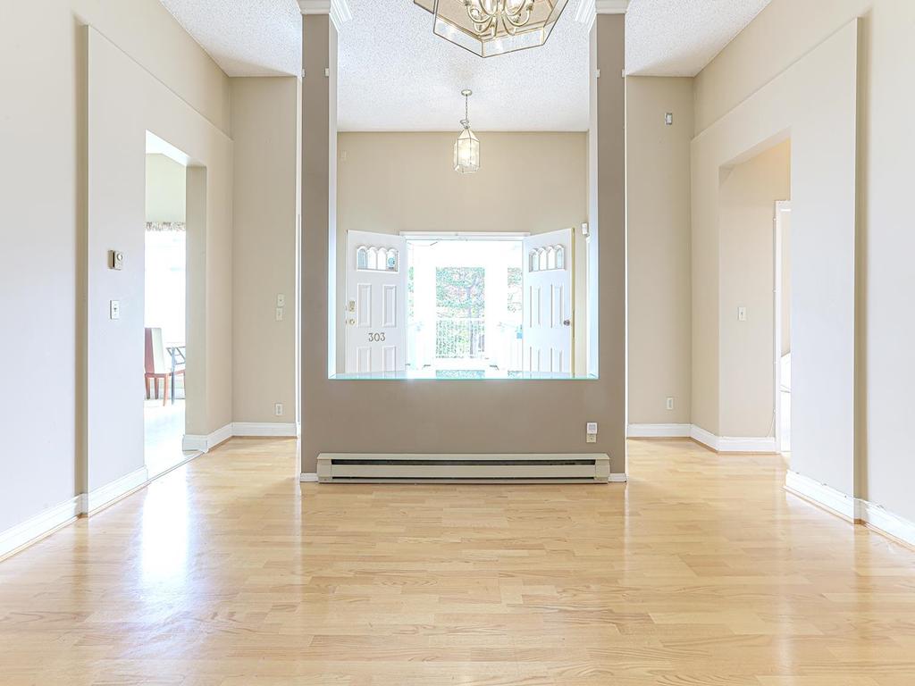 Listing Image for R3070336