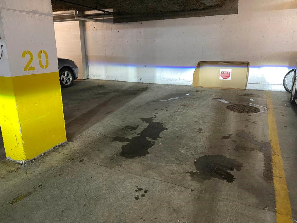 Listing Image for R3070336