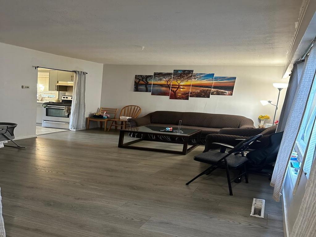 Listing Image for R3070378