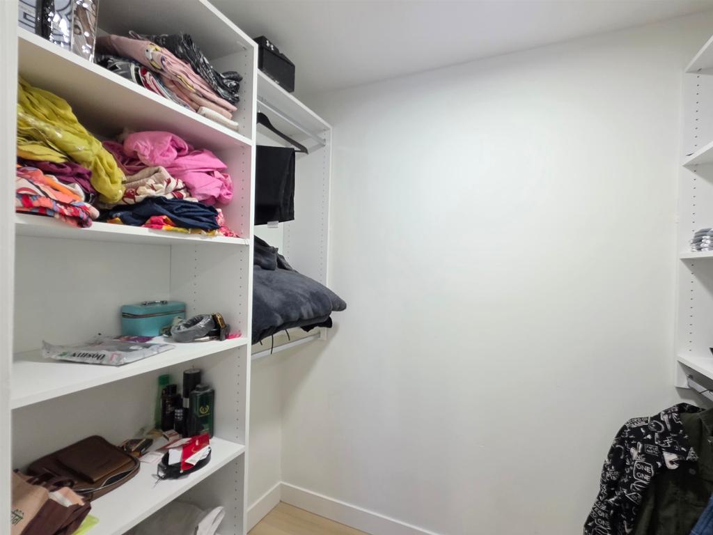 Listing Image for R3070388