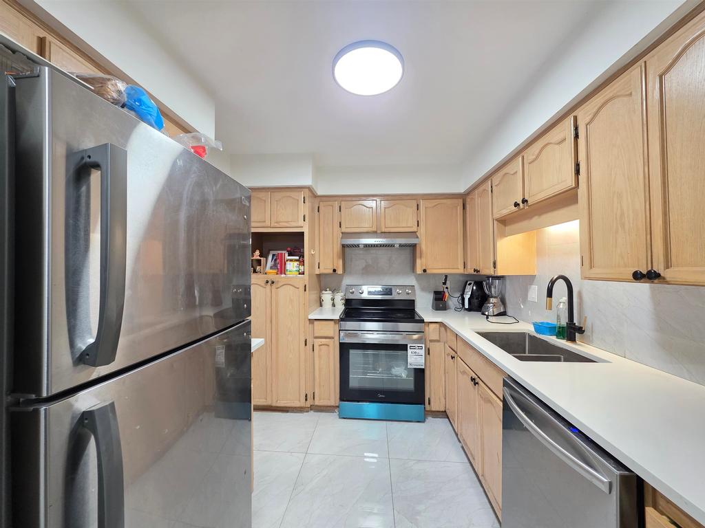 Listing Image for R3070388