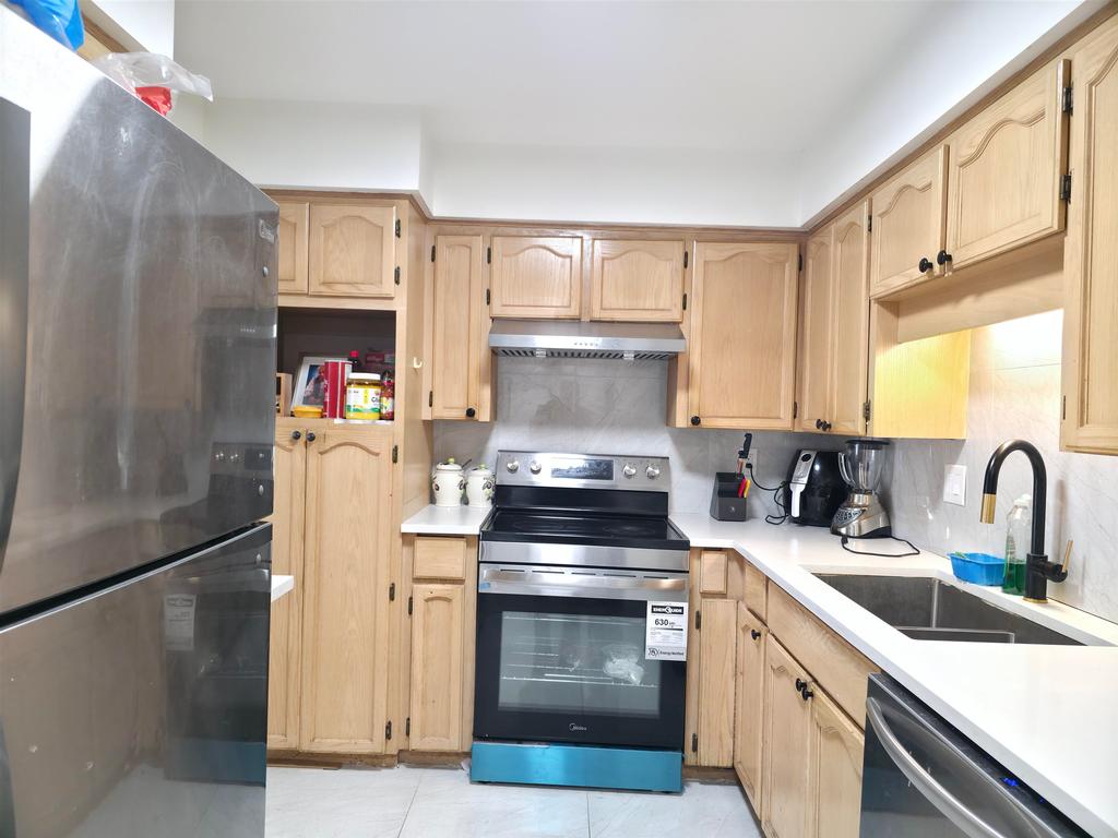 Listing Image for R3070388