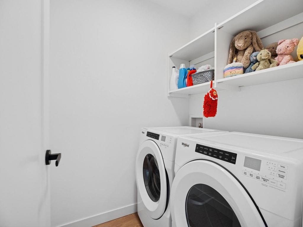 Listing Image for R3070395