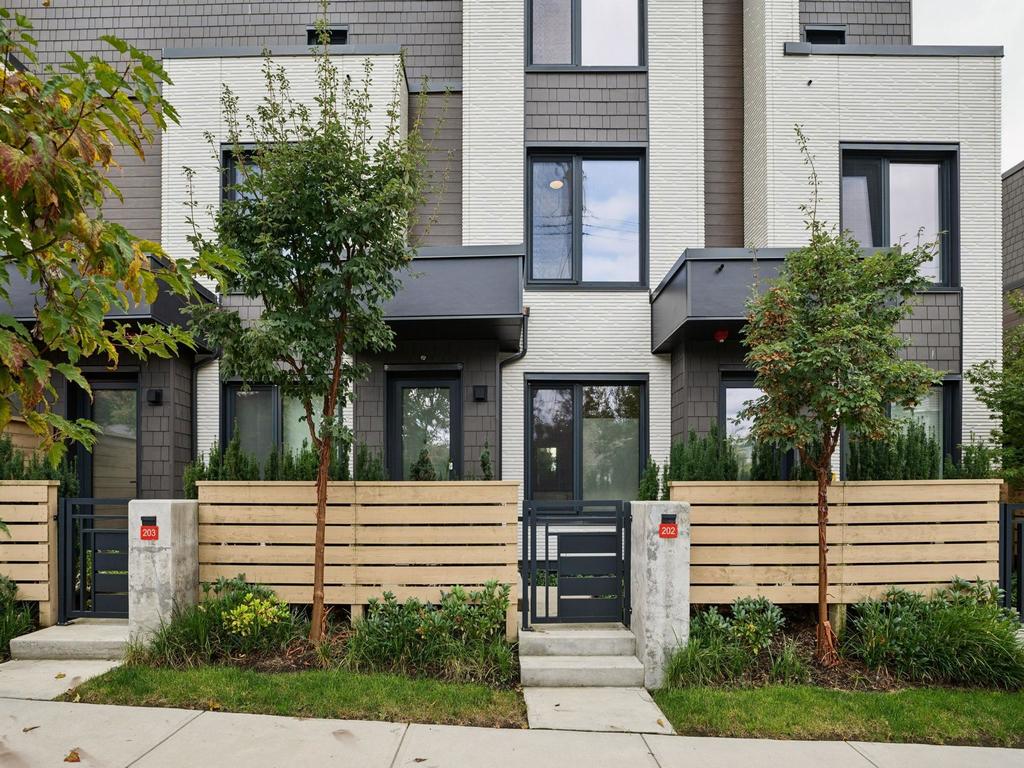 Listing Image for R3070395