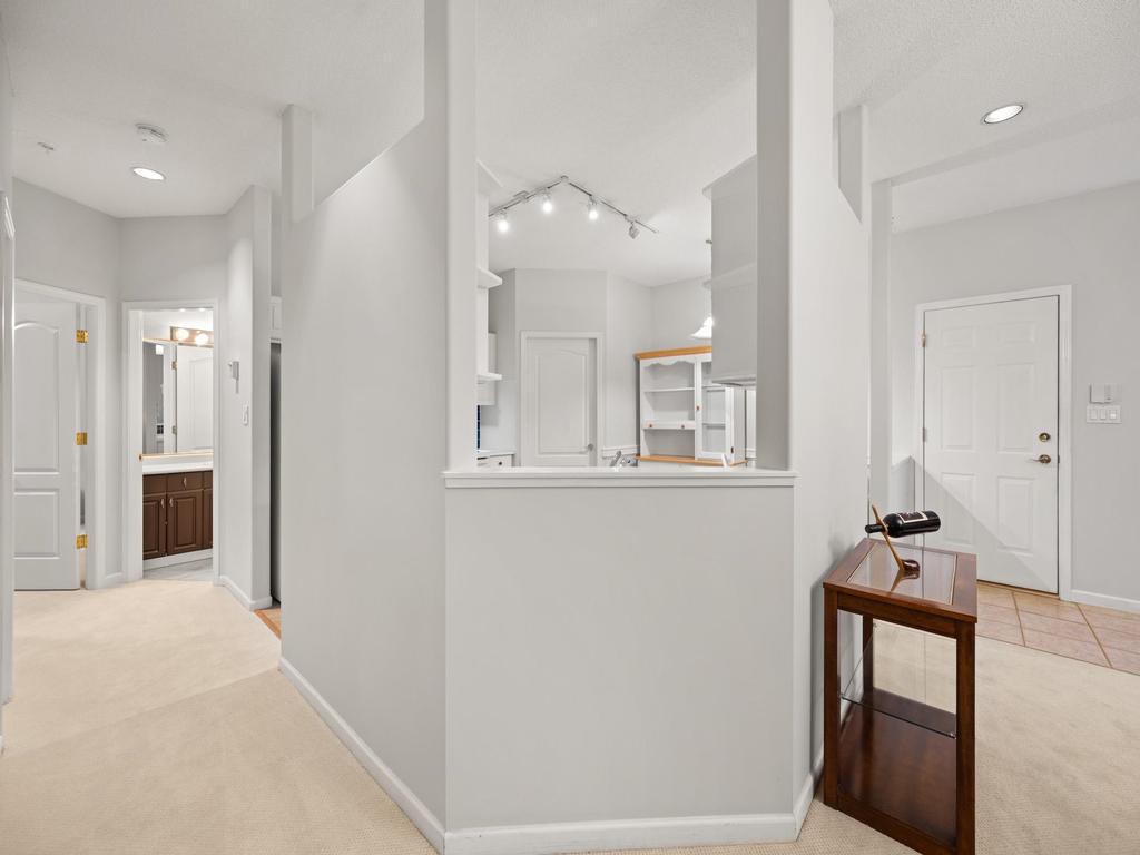 Listing Image for R3070400