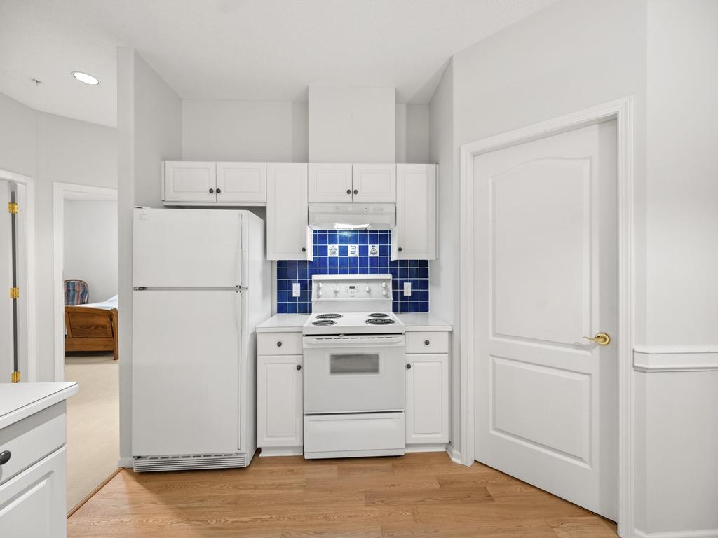 Listing Image for R3070400