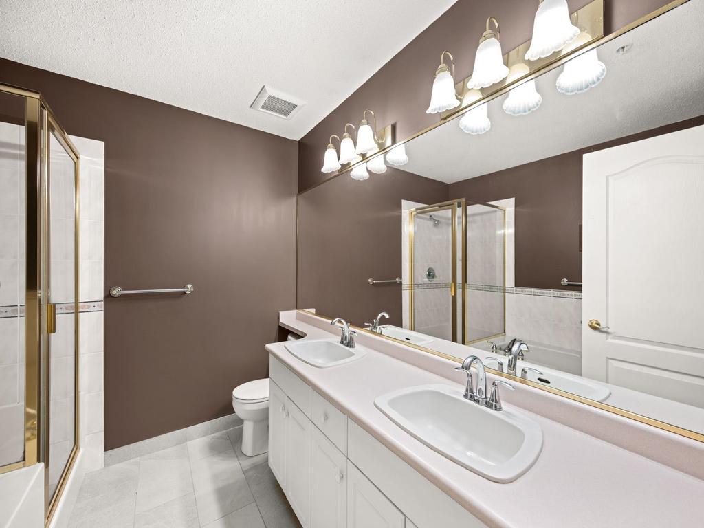 Listing Image for R3070400