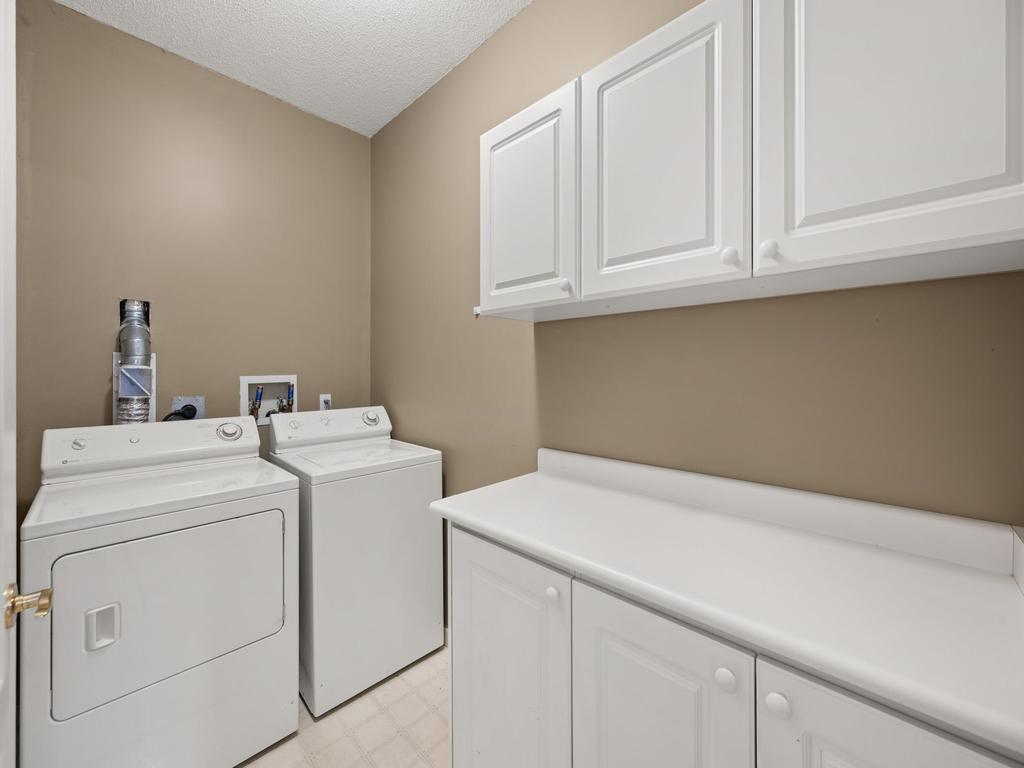 Listing Image for R3070400