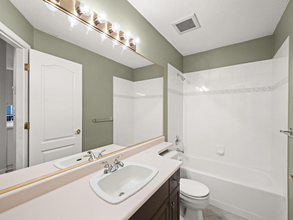 Listing Image for R3070400