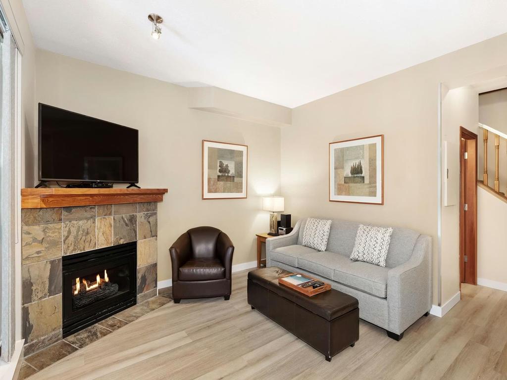 Listing Image for R3070401